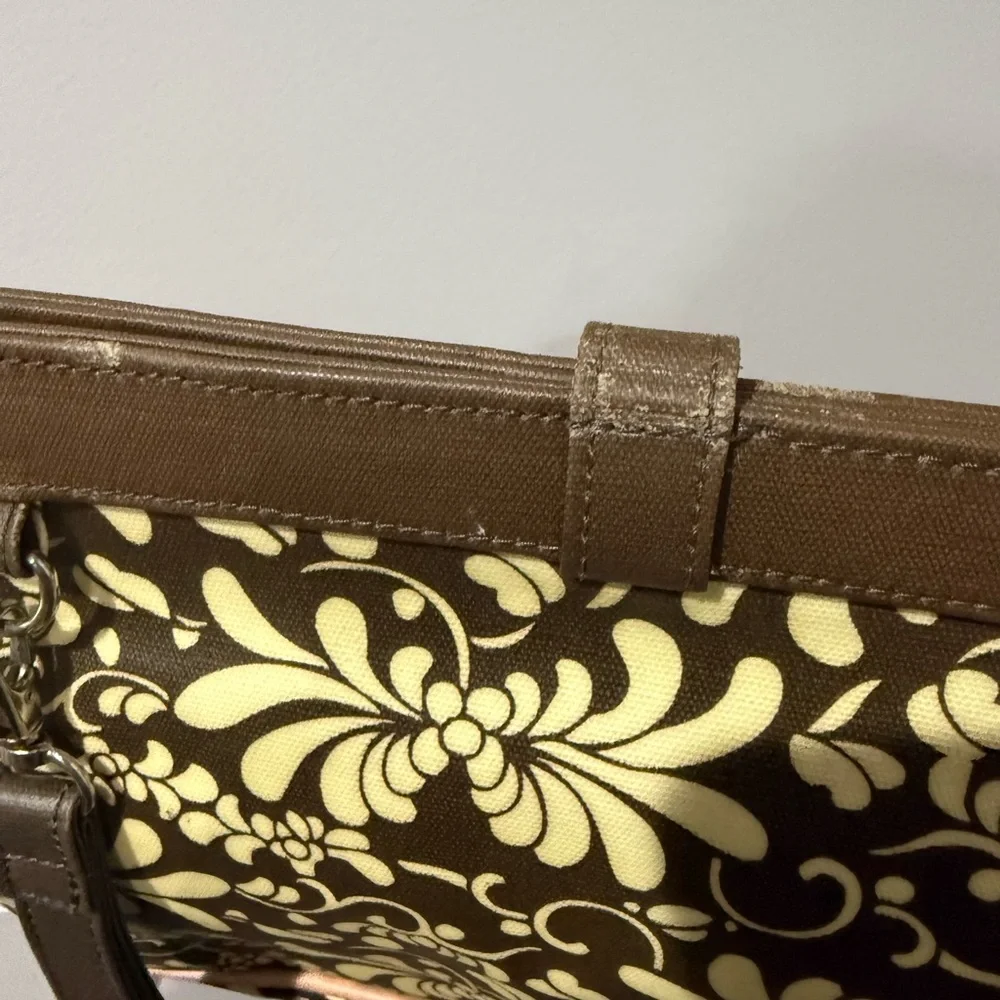 Petunia Pickle Bottom‎ Floral Pink And Brown Cross Town Clutch Wristlet & Pad G